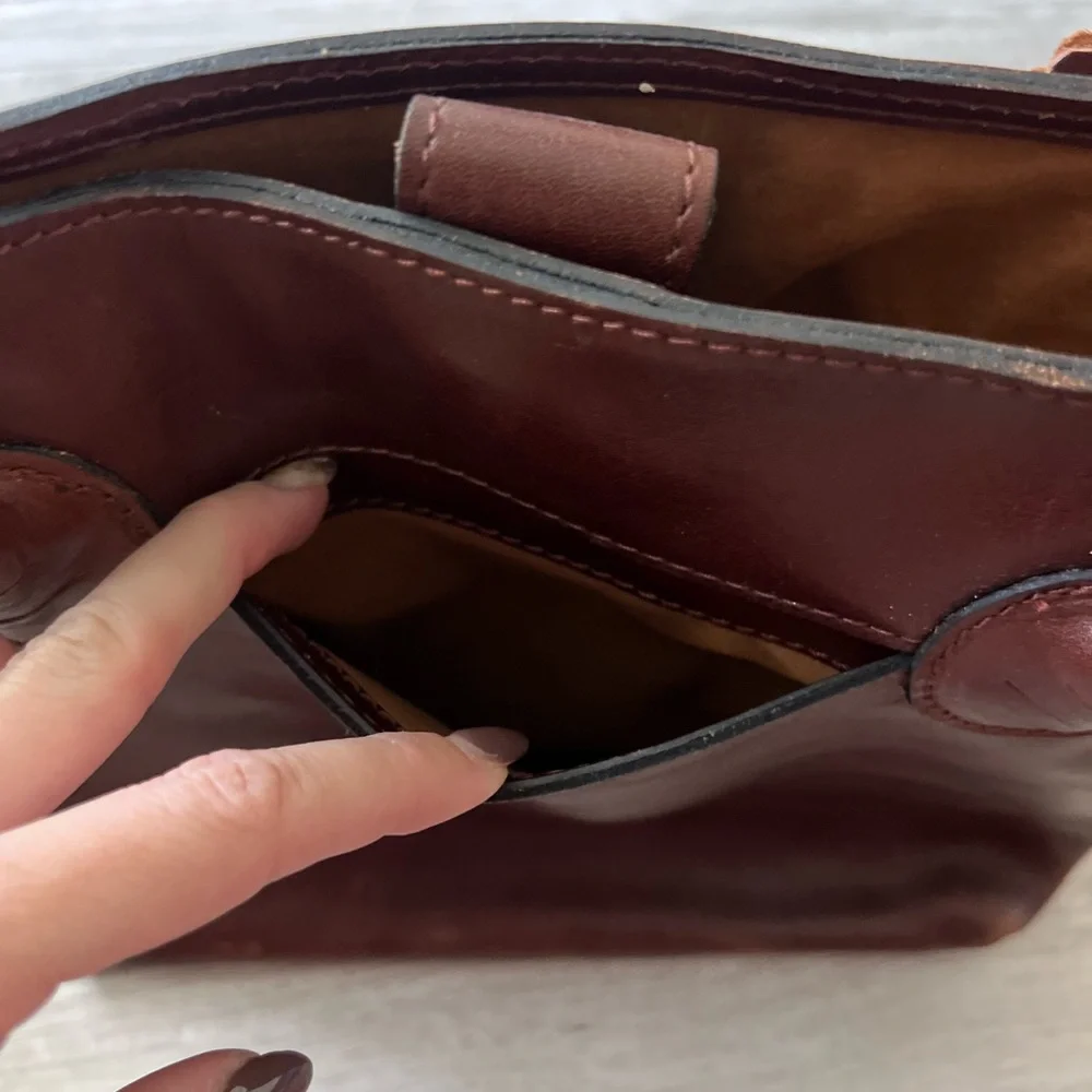 *NWOT* Patricia Nash Genuine Italian Brown Leather Tassel Tote Bag - Picture 4 of 7